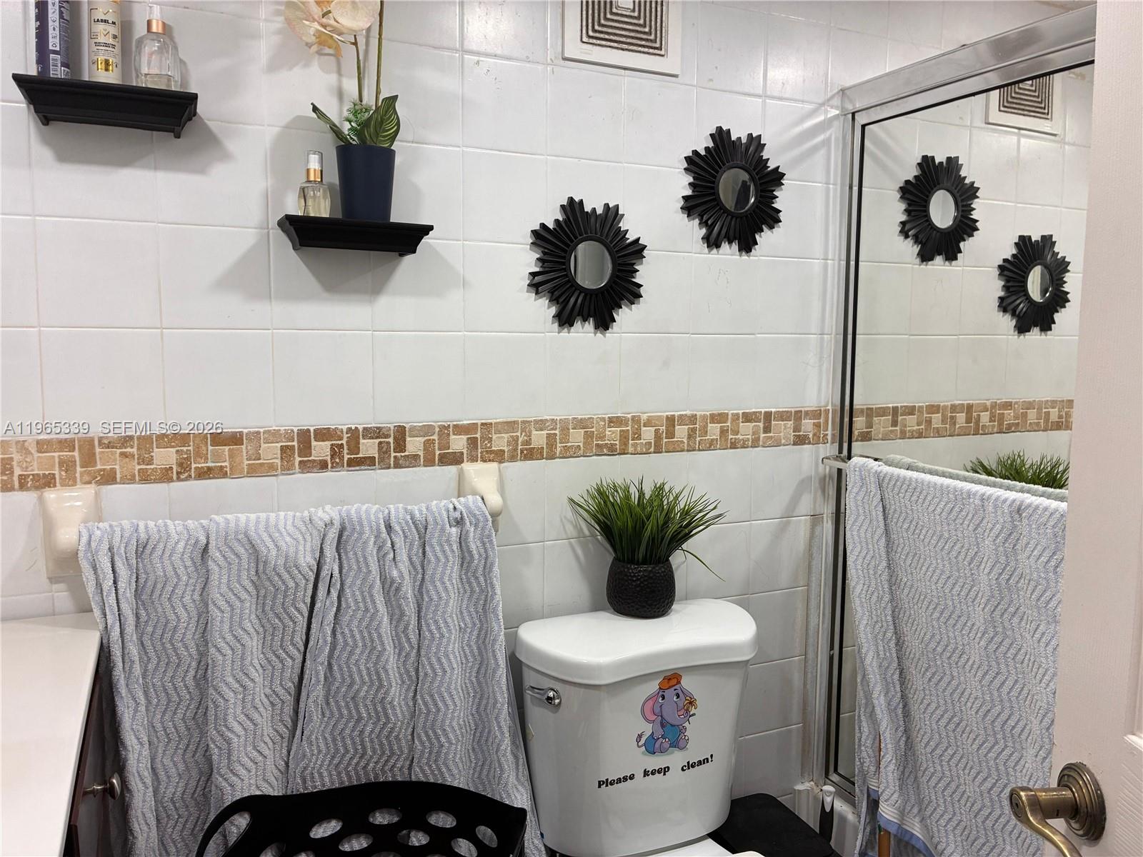 LOS ARBOLES CONDO - Residential