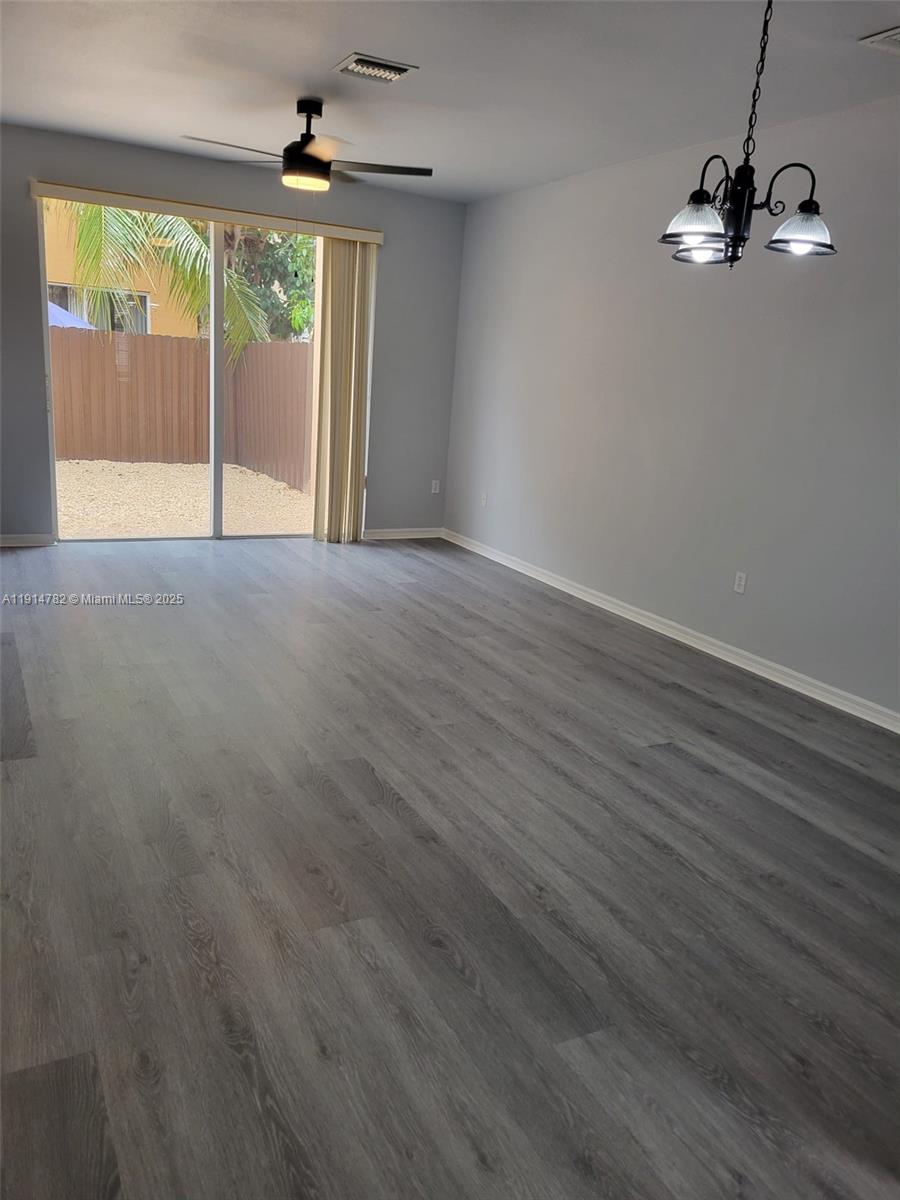 CASA DEL SUR - Residential Lease