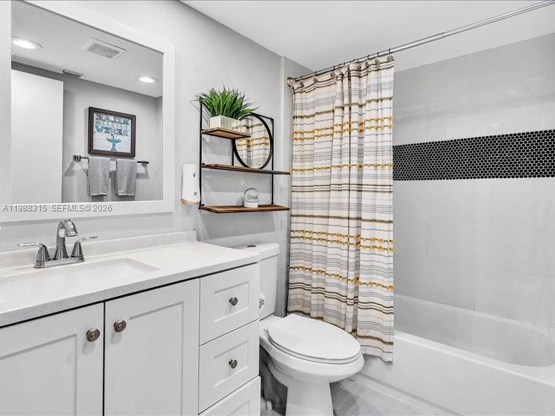 BUCKINGHAM EAST AT CENTUR - Residential