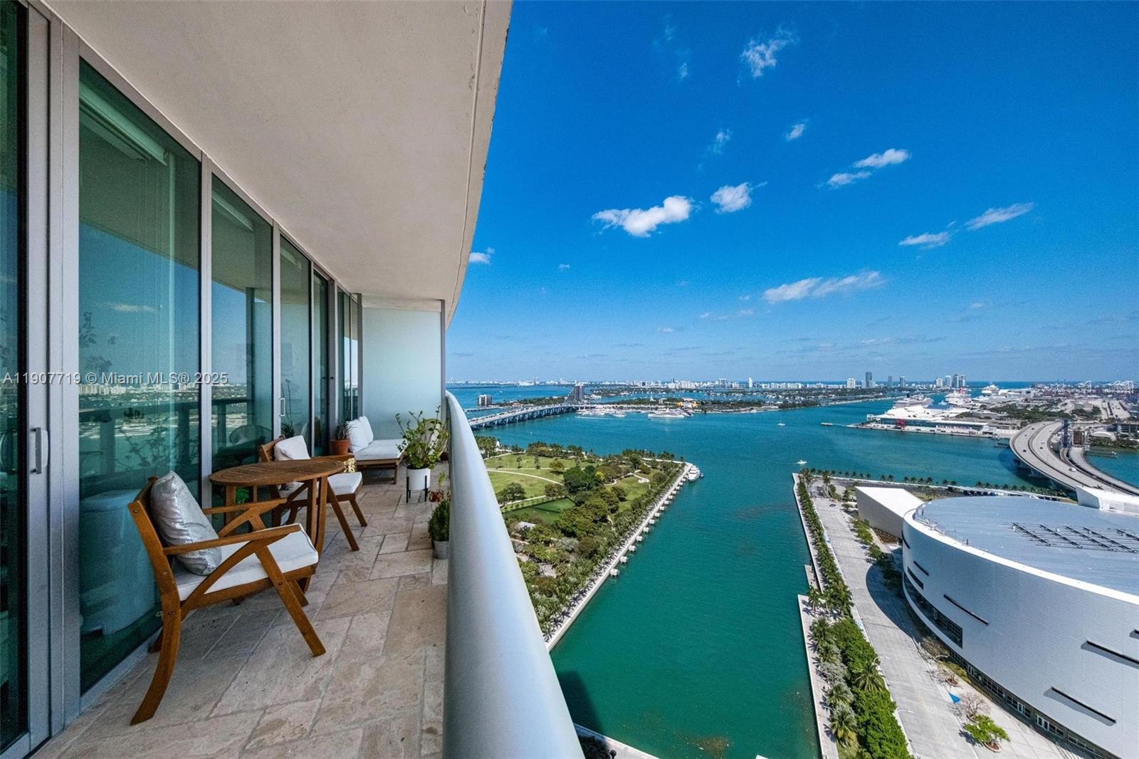 MARINABLUE CONDO - Residential Lease
