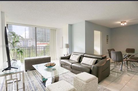 16909 N Bay Rd 512 Sunny Isles Beach FL 33160