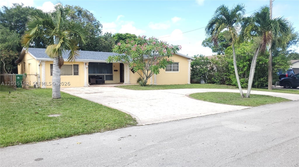 Photo of 7607 Dilido Blvd, Miramar, FL 33023 (MLS # A12035152)