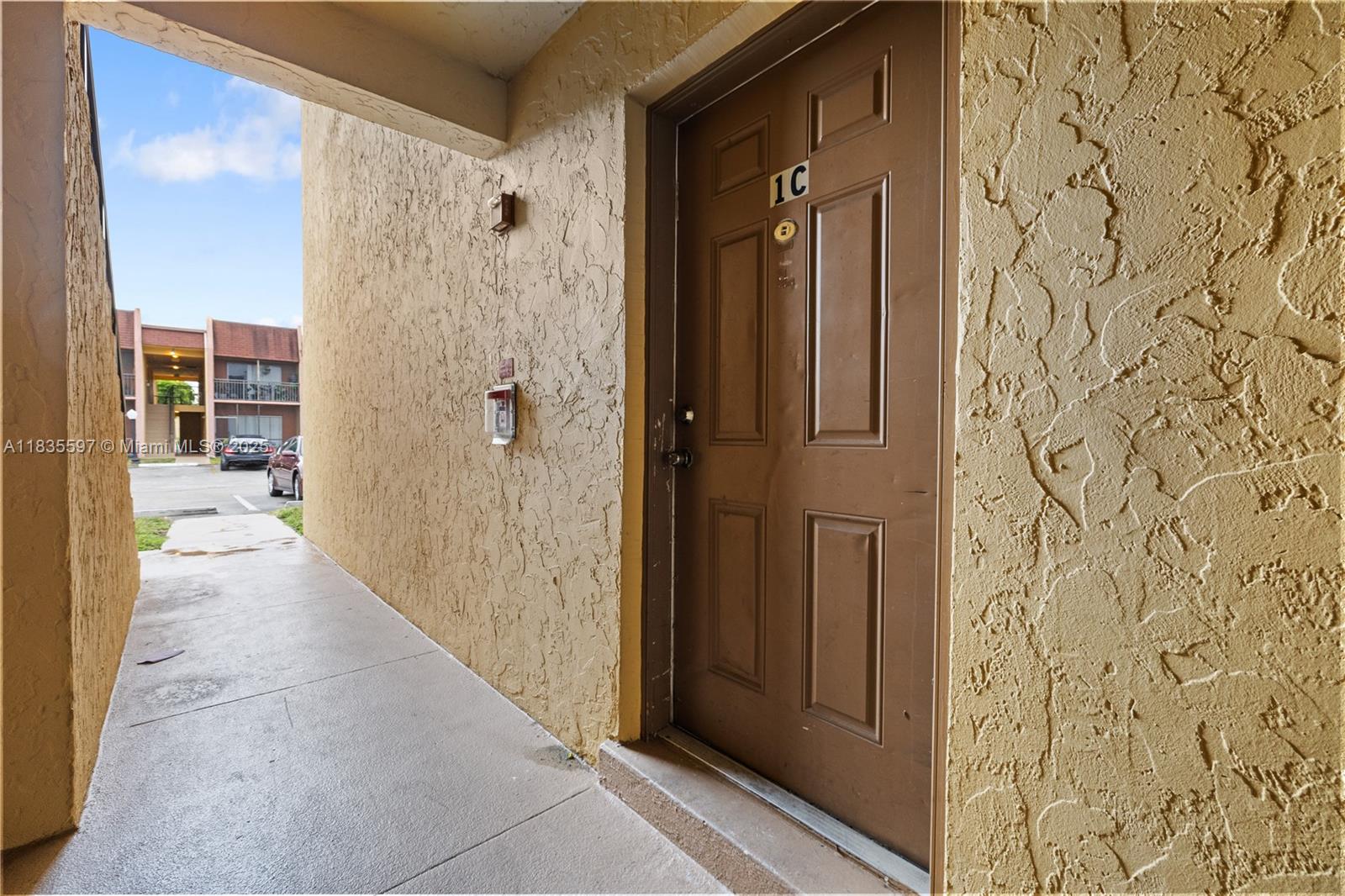 2912 NW 55th Ave 1C