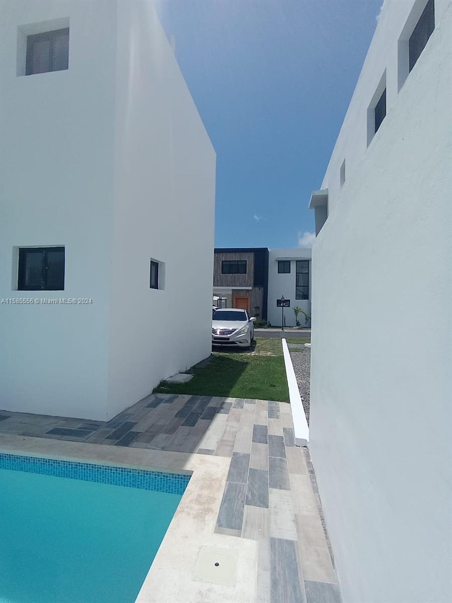 Sky Line - Residential