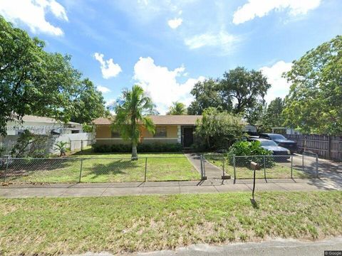 1370 NW 112th St Miami FL 33167