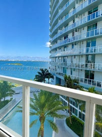 1900 N Bayshore Dr 1517 Miami FL 33132