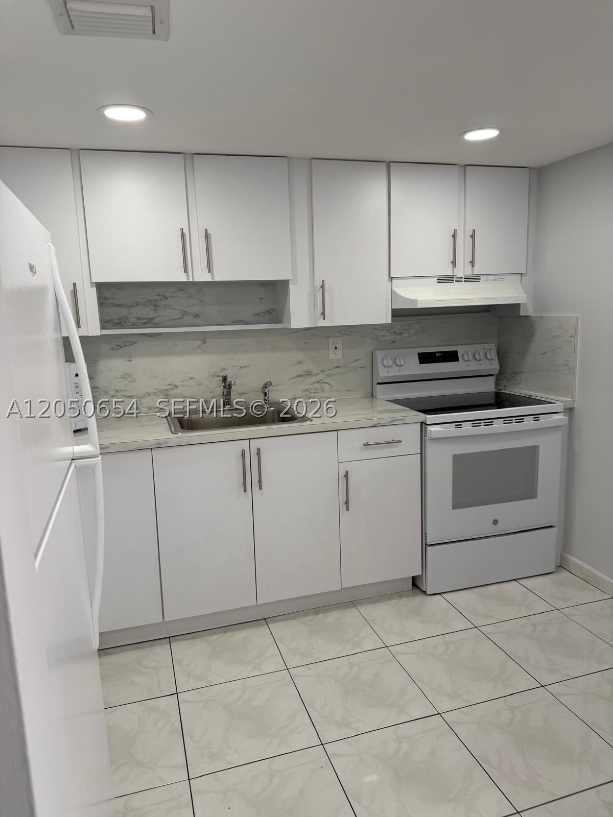 1855 W 60th St 346-B