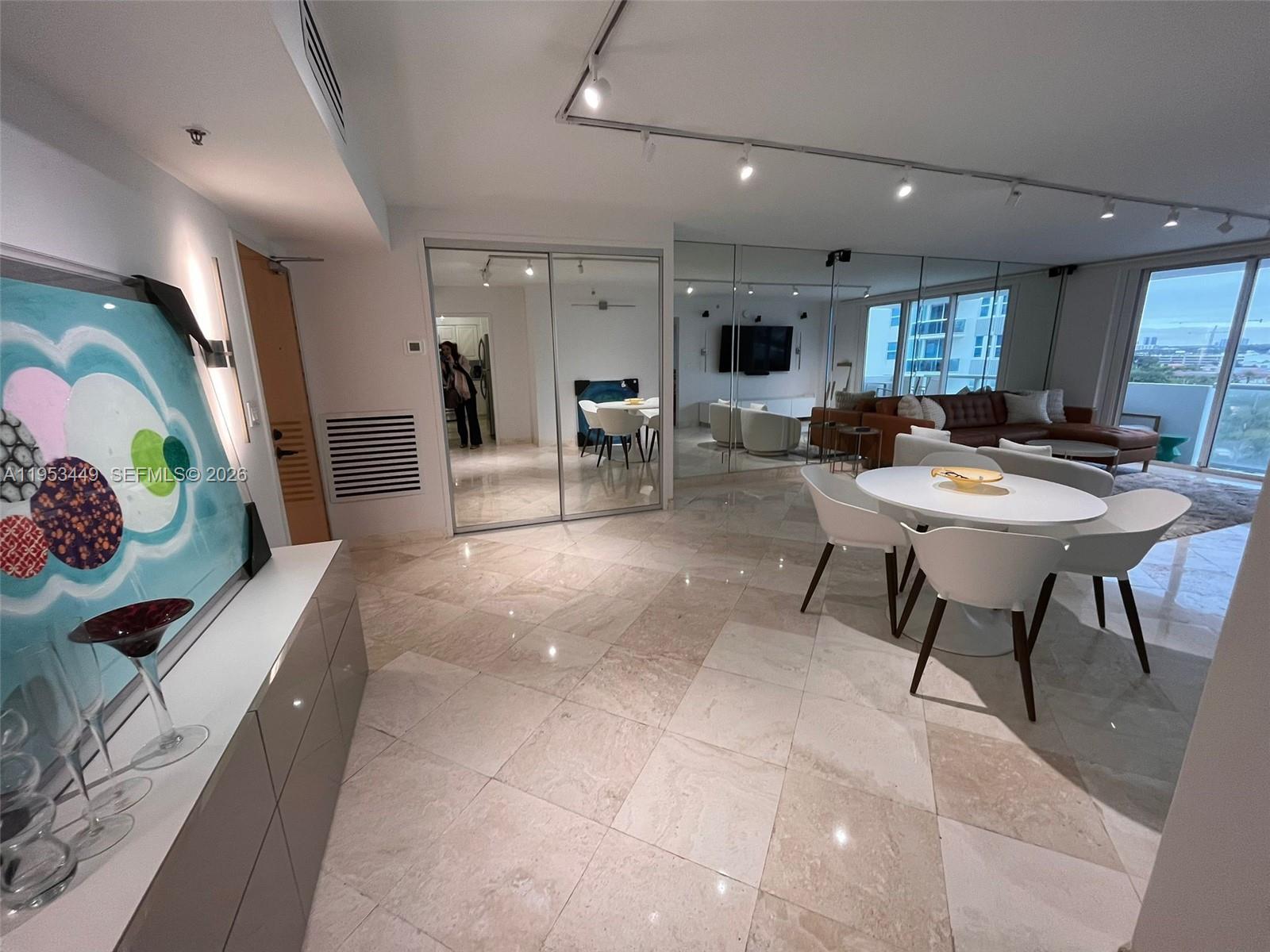 9195 Collins Ave 1111