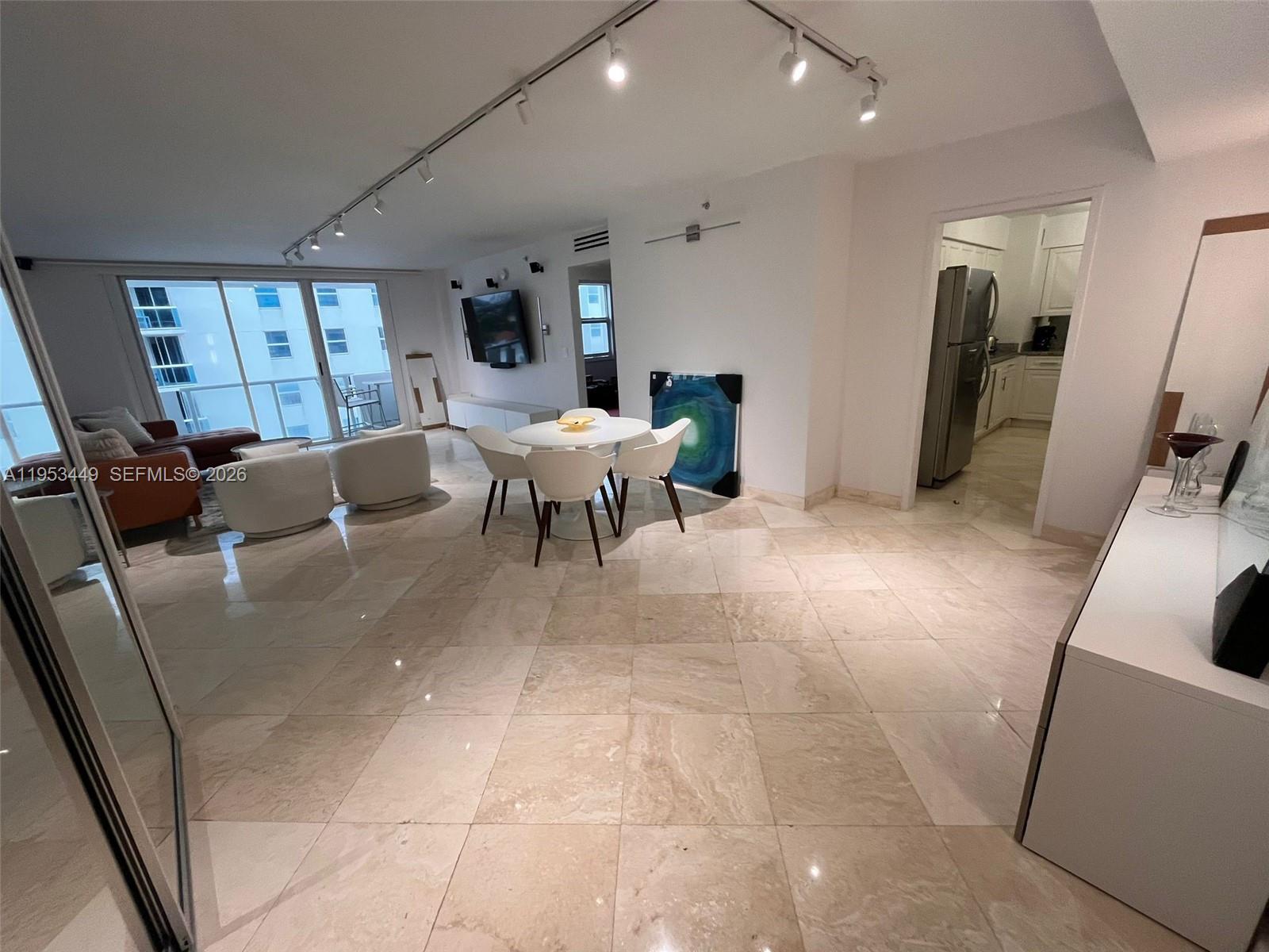 9195 Collins Ave 1111