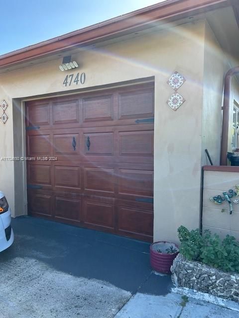 A home in Lauderdale Lakes