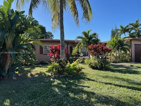 A home in Lauderdale Lakes