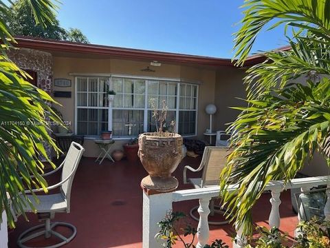 A home in Lauderdale Lakes