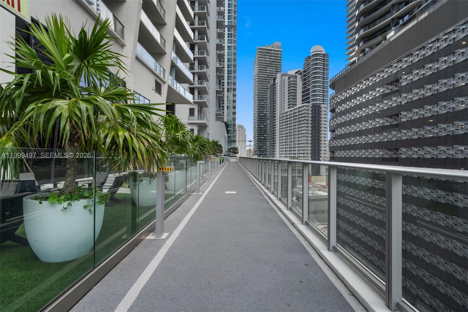 1010 BRICKELL CONDO - Residential Lease