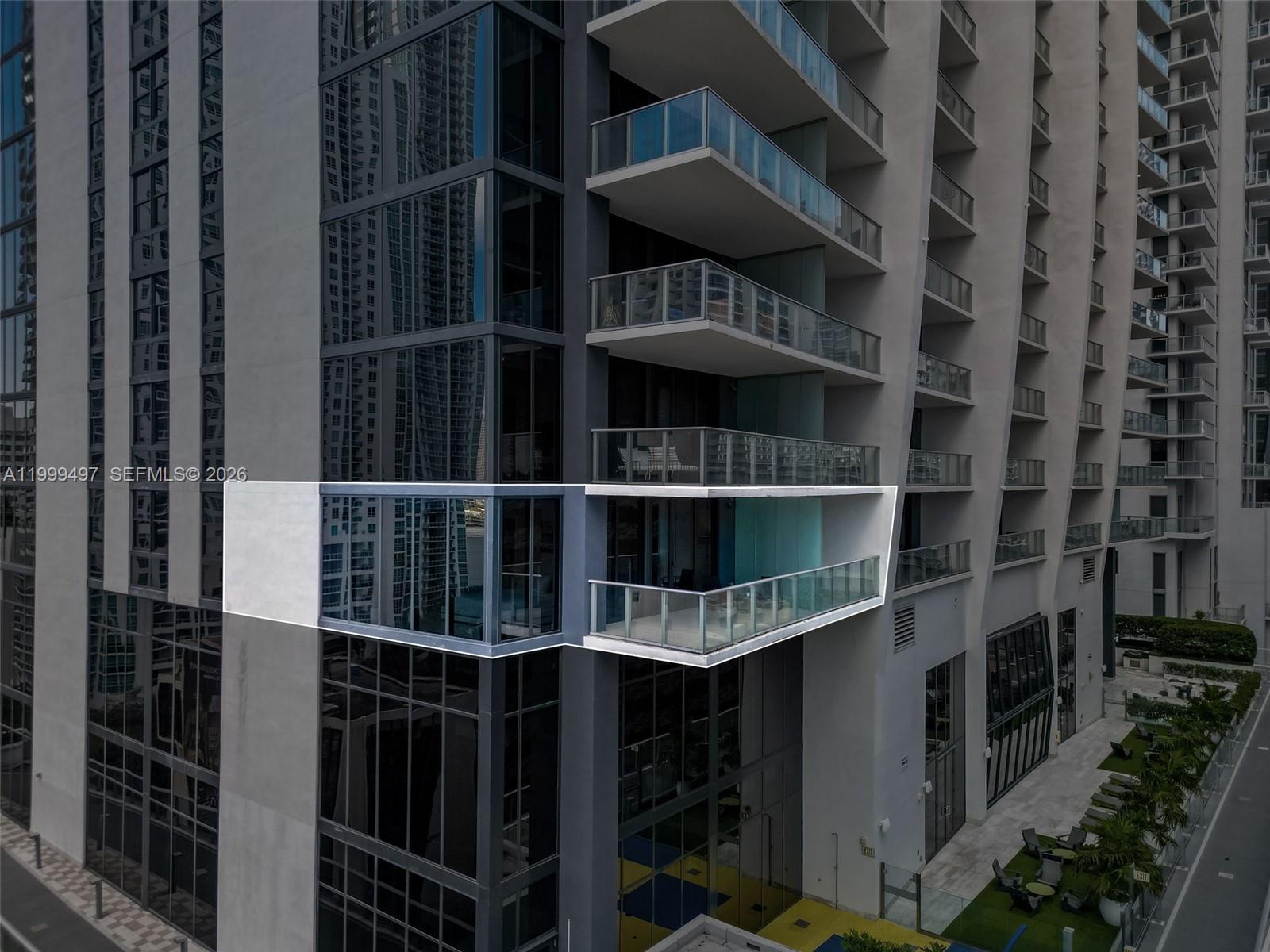 1010 BRICKELL CONDO - Residential Lease