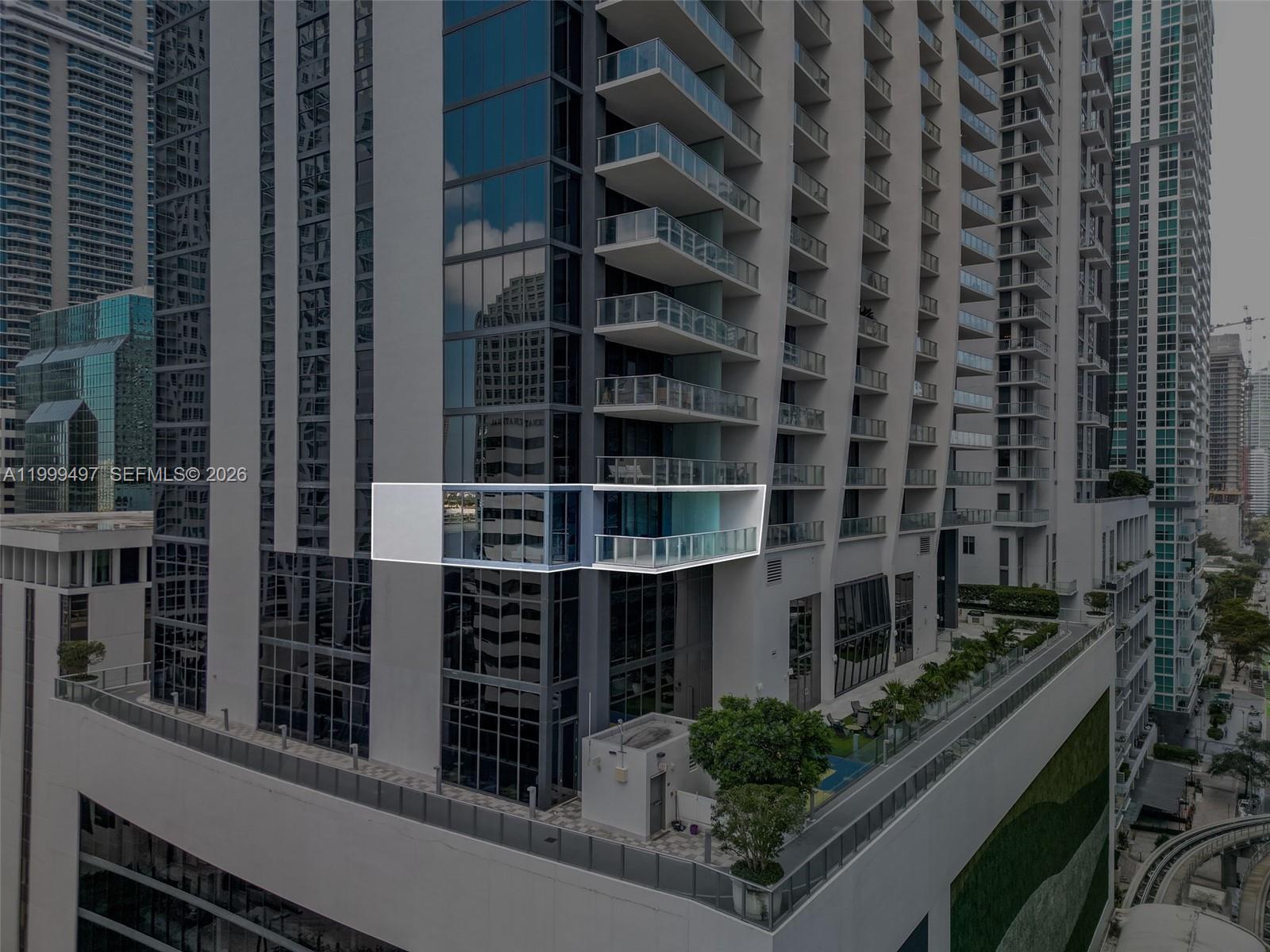 1010 BRICKELL CONDO - Residential Lease