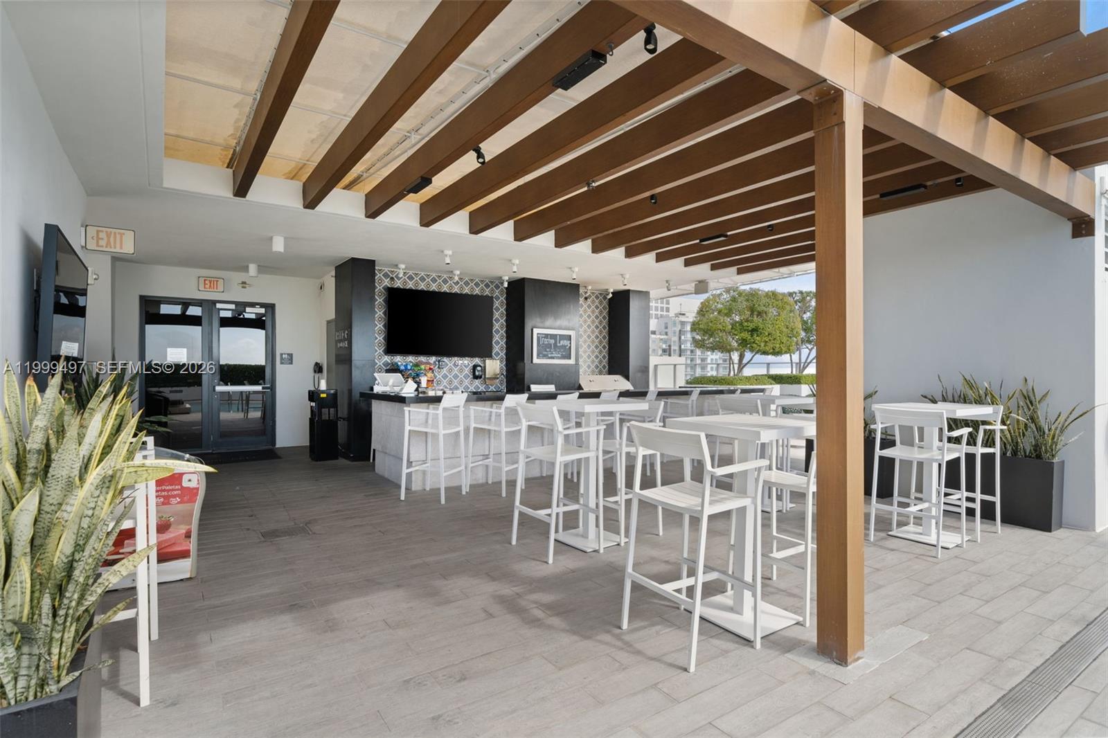 1010 BRICKELL CONDO - Residential Lease