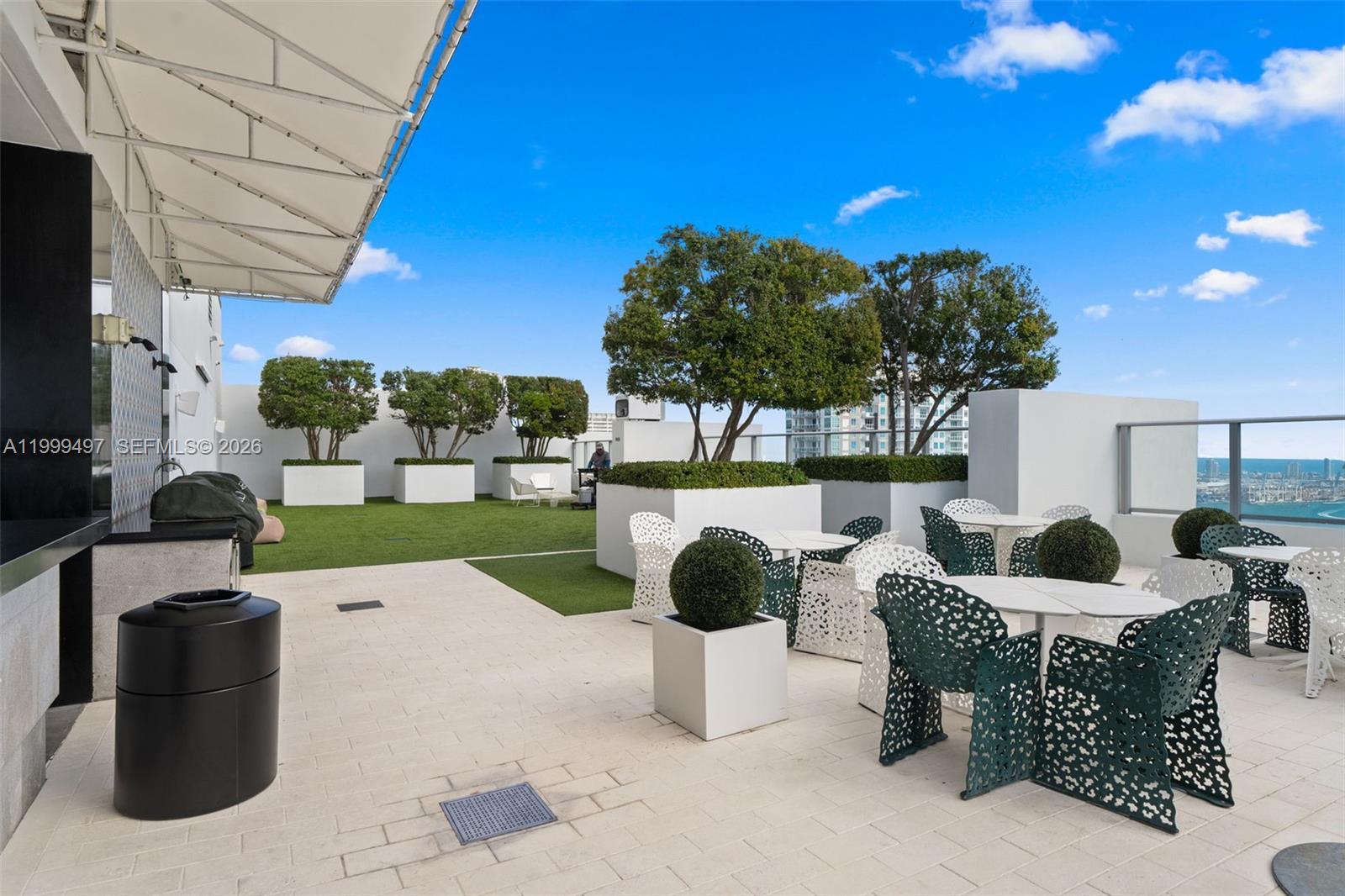 1010 BRICKELL CONDO - Residential Lease