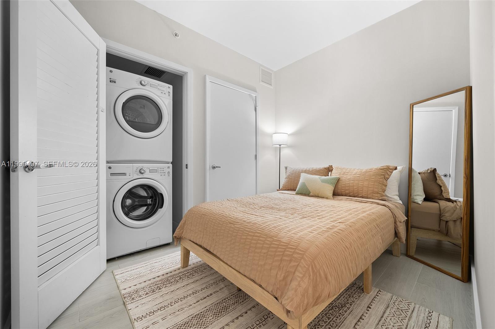 1010 BRICKELL CONDO - Residential Lease