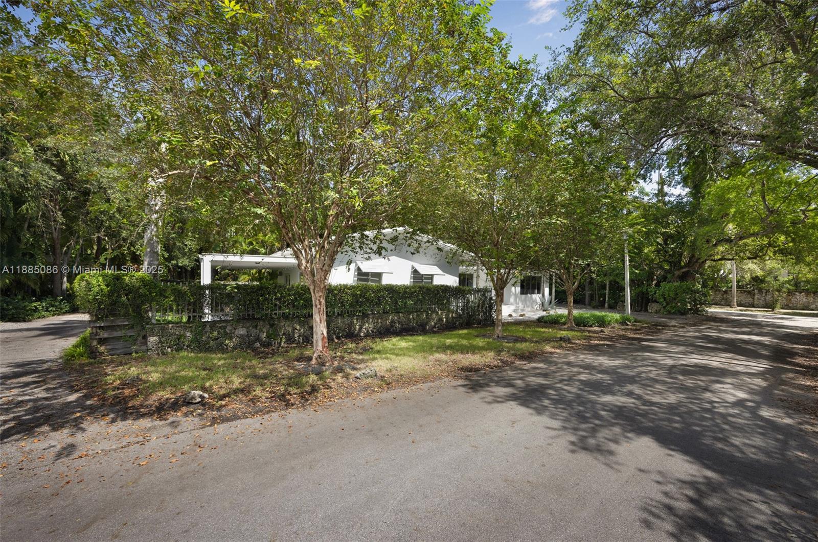 3RD AMD COCONUT GR PK - Residential Lease