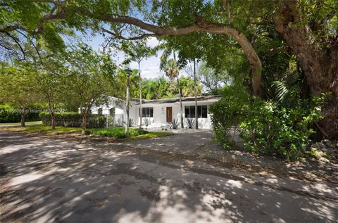 3894 Main Hwy Miami FL 33133