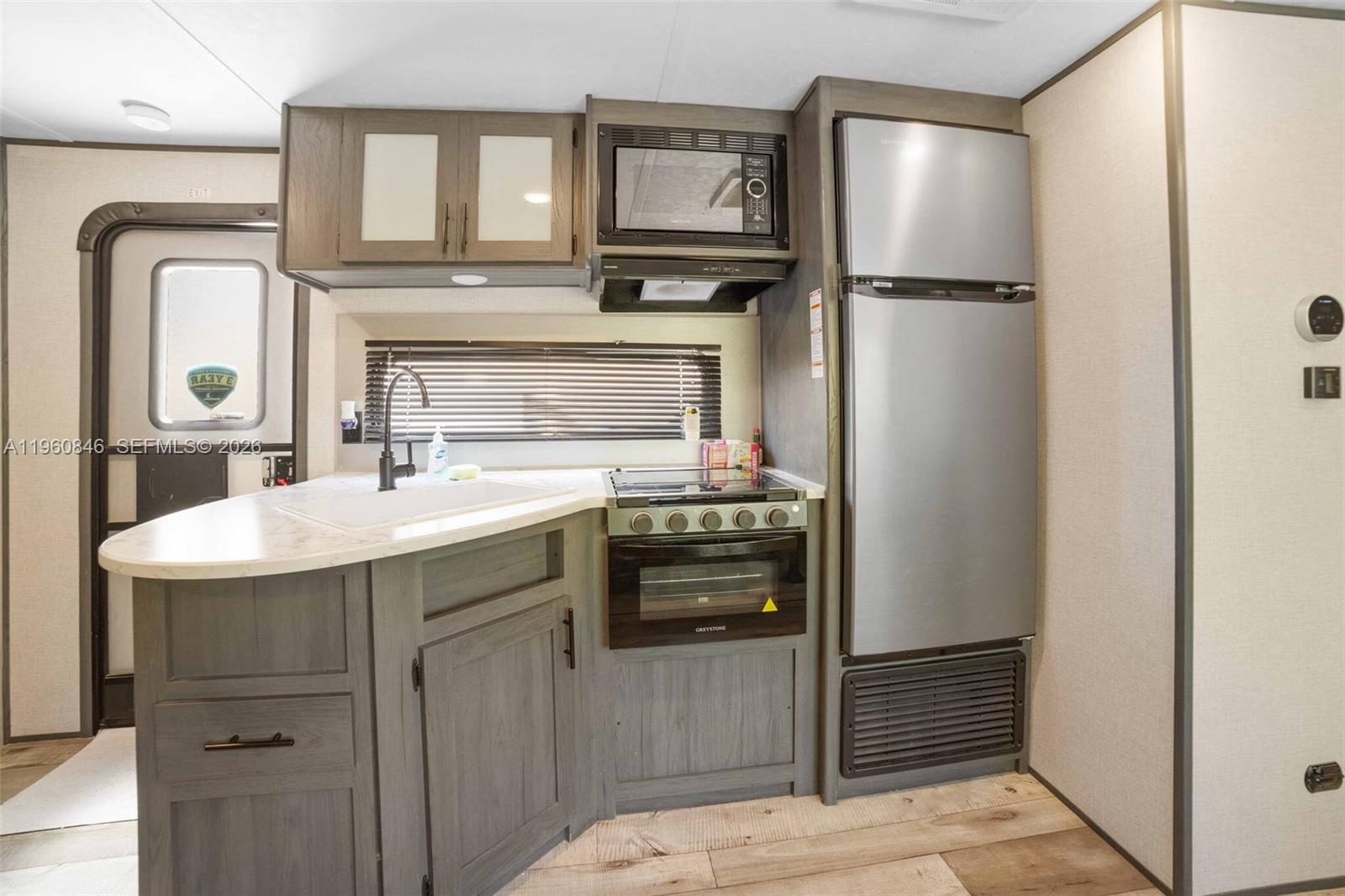 Long Beach Estates - Land