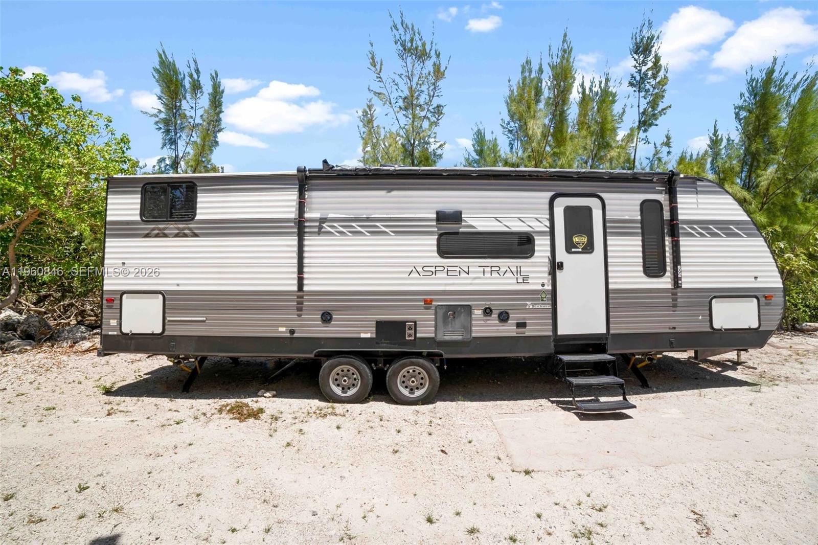 Long Beach Estates - Land