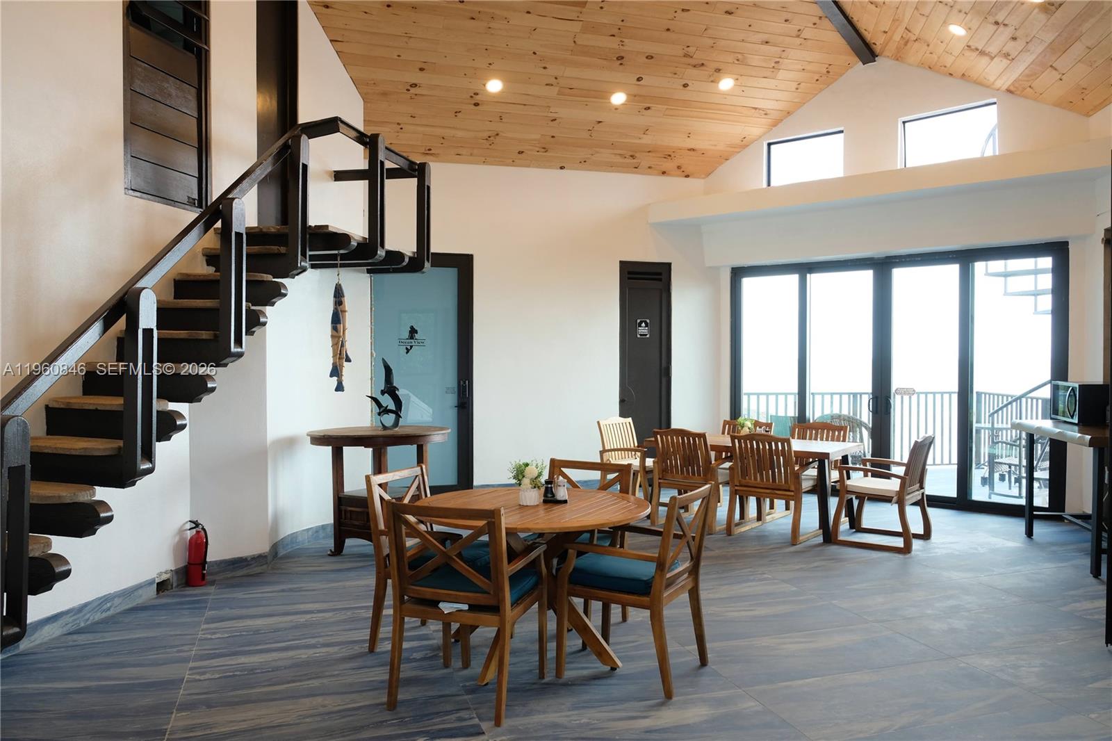 Long Beach Estates - Land