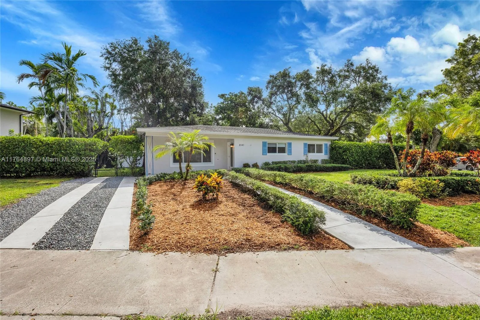 Miami, Florida 33143, United States, 3 Bedrooms Bedrooms, ,2 BathroomsBathrooms,Residential,Pending,88875