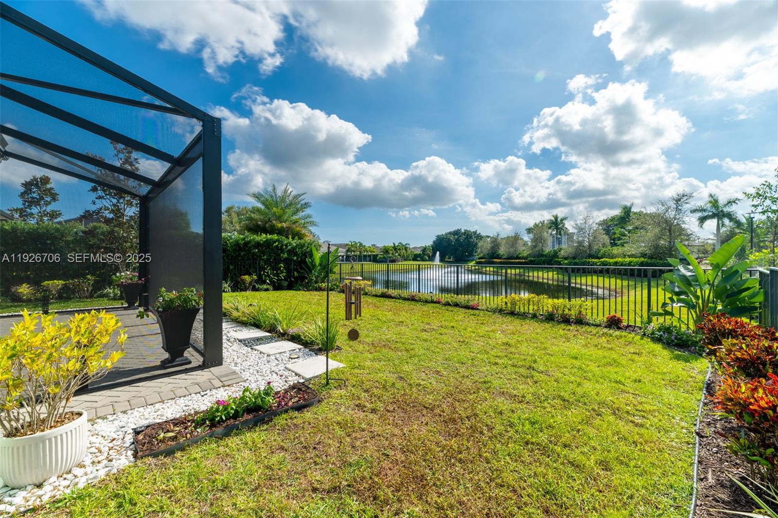 BANYAN CAY RESORT - Residential Lease