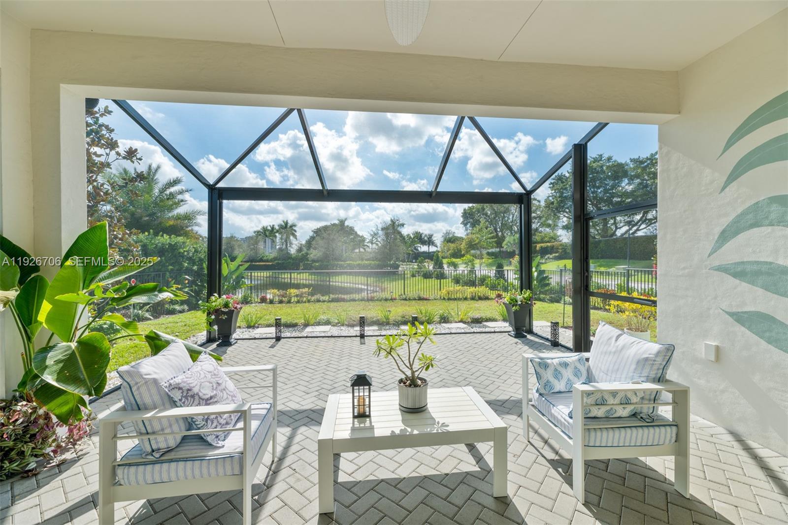 BANYAN CAY RESORT - Residential Lease