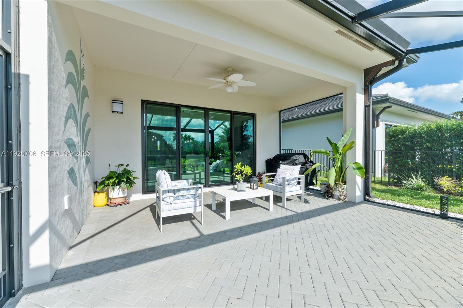 BANYAN CAY RESORT - Residential Lease