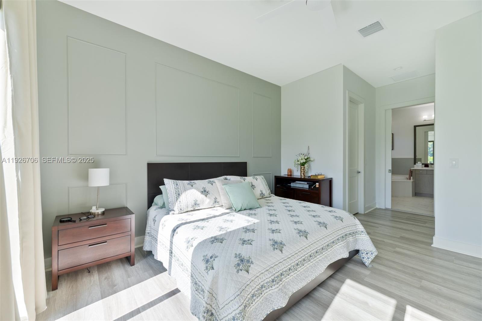 BANYAN CAY RESORT - Residential Lease