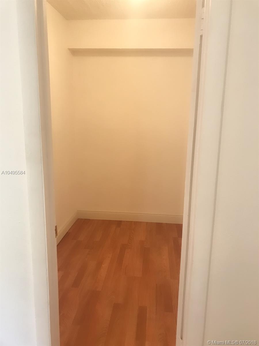 BELLA VILLAS CONDO - Residential