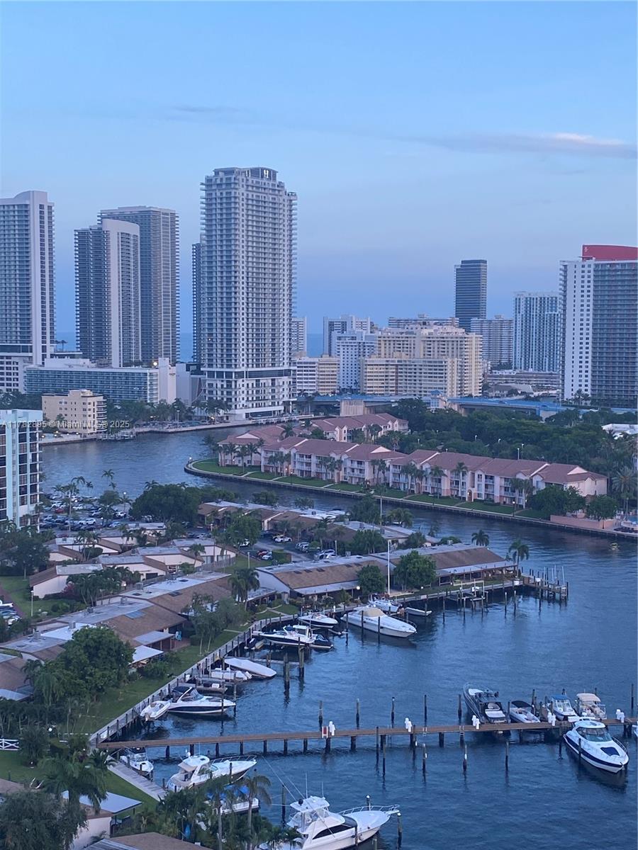 Rental Property at 2500 Parkview Dr 2103, Hallandale Beach, Broward County, Florida - Bedrooms: 1 
Bathrooms: 2  - $2,300 MO.