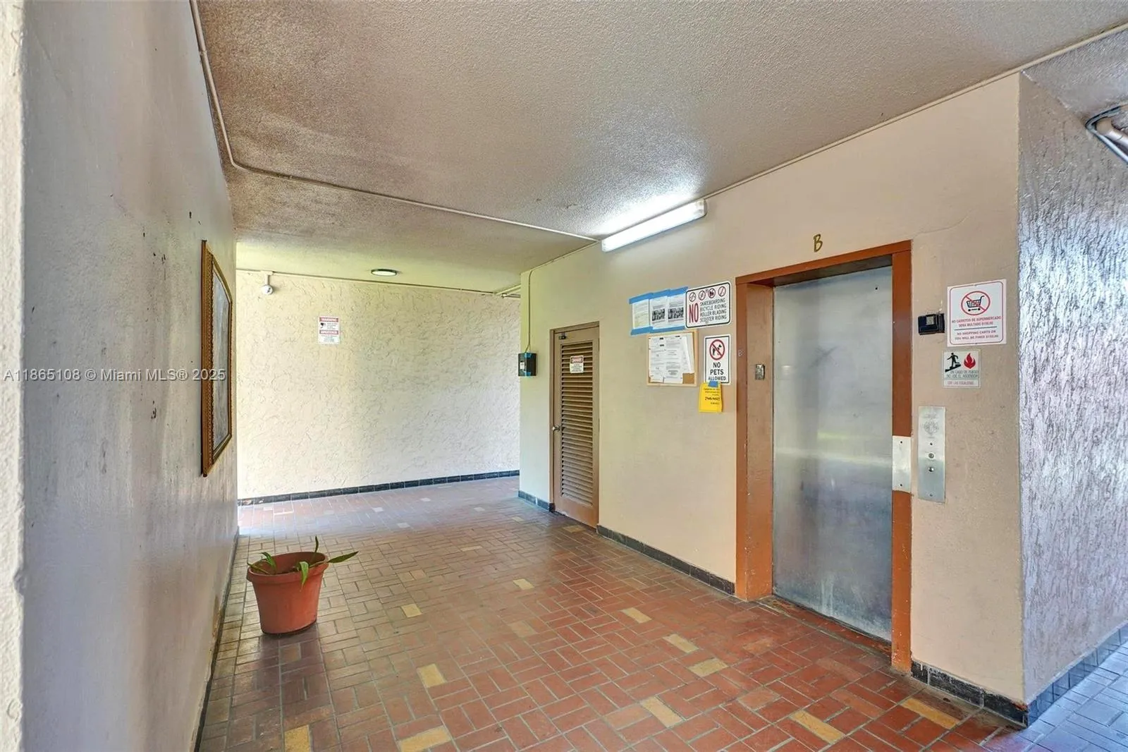 Hialeah, Florida 33014, United States, 1 Bedroom Bedrooms, ,2 BathroomsBathrooms,Residential,Active,197672