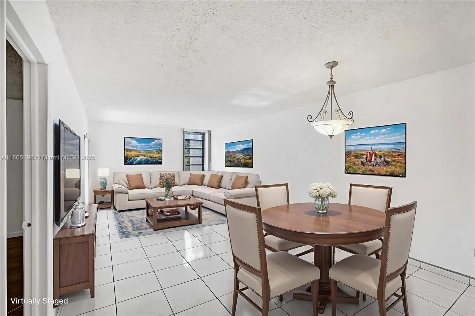 Hialeah, Florida 33014, United States, 1 Bedroom Bedrooms, ,2 BathroomsBathrooms,Residential,Active,197672