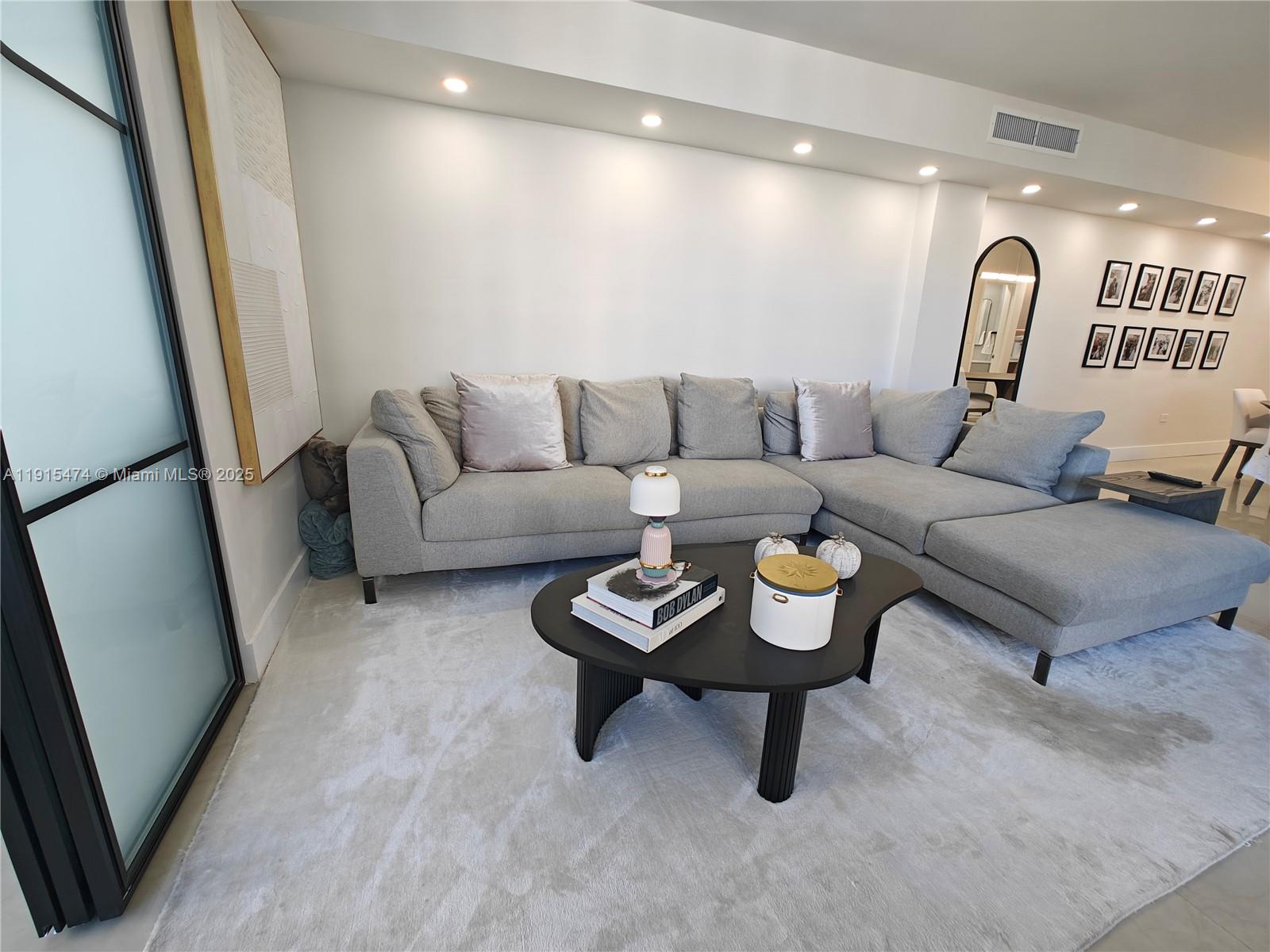 FOUR AMBASSADORS CONDO PH - Residential Lease