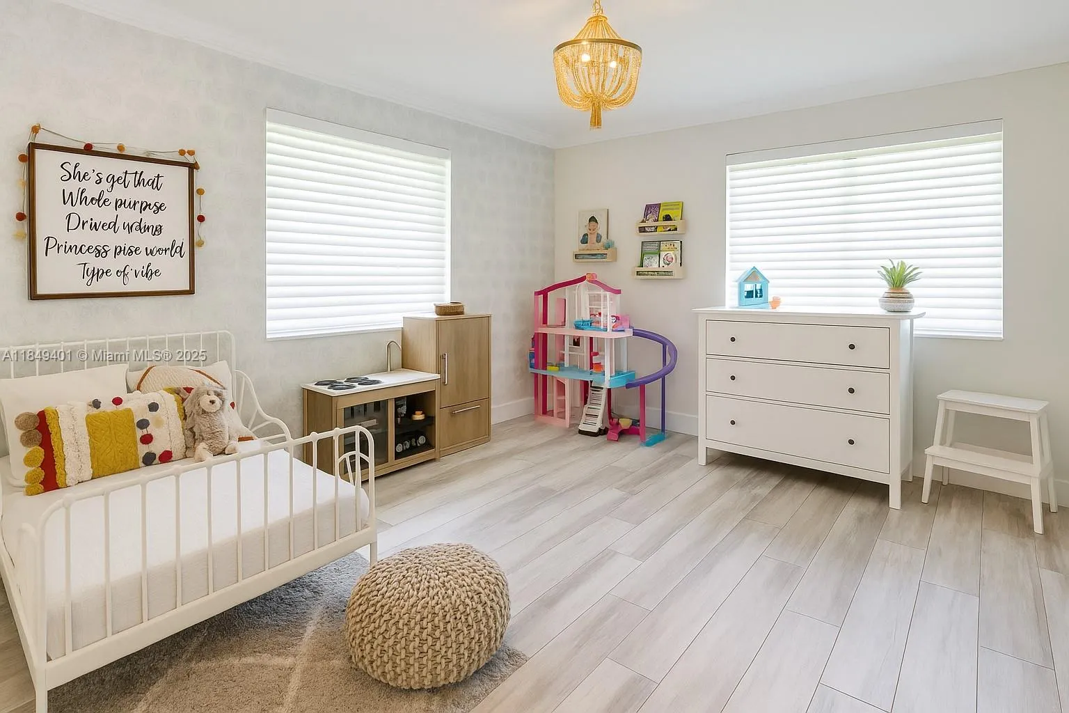 Palmetto Bay, Florida 33157, United States, 3 Bedrooms Bedrooms, ,2 BathroomsBathrooms,Residential,Active,181697