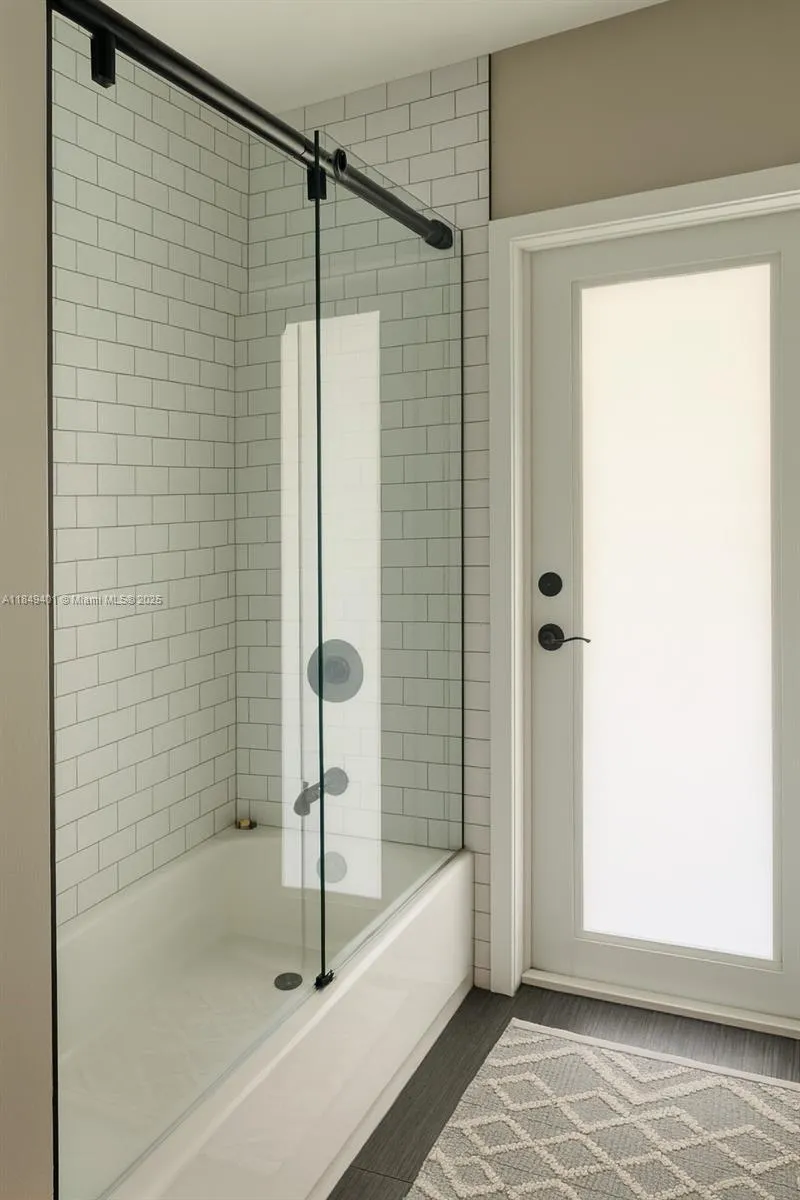 Palmetto Bay, Florida 33157, United States, 3 Bedrooms Bedrooms, ,2 BathroomsBathrooms,Residential,Active,181697