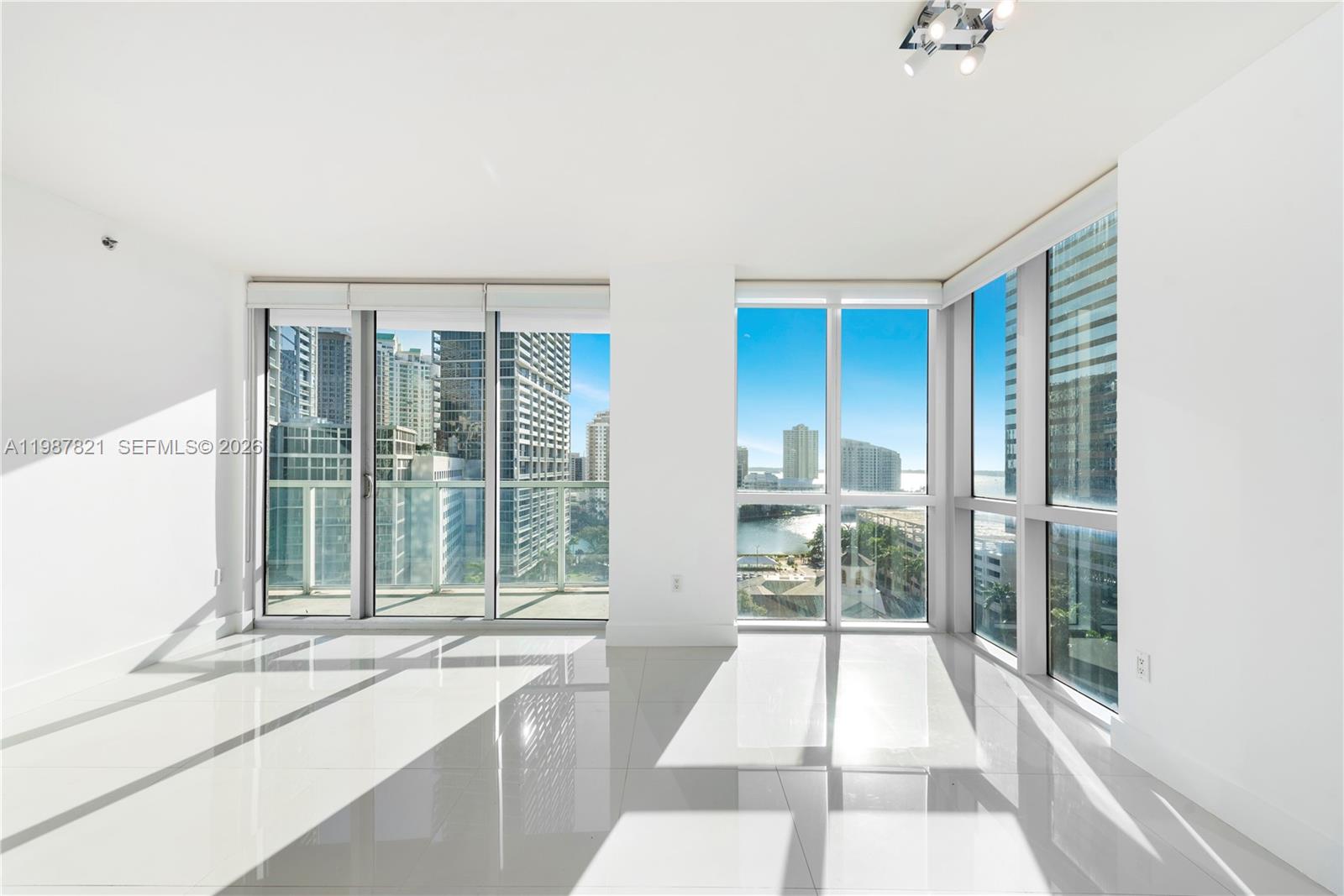 500 BRICKELL EAST CONDO - Residential