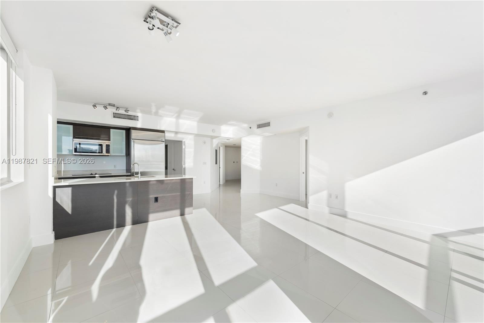 500 BRICKELL EAST CONDO - Residential