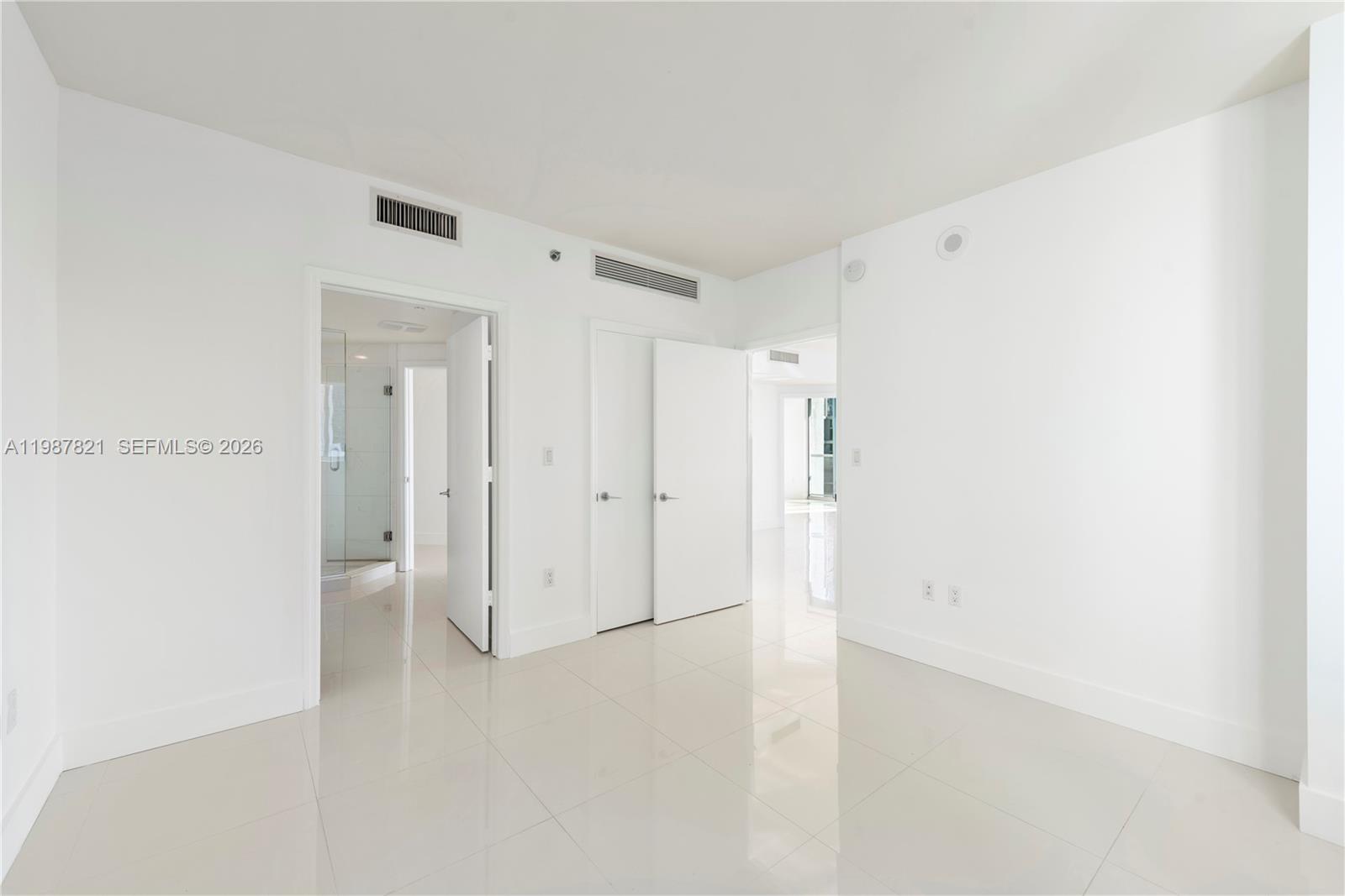 500 BRICKELL EAST CONDO - Residential