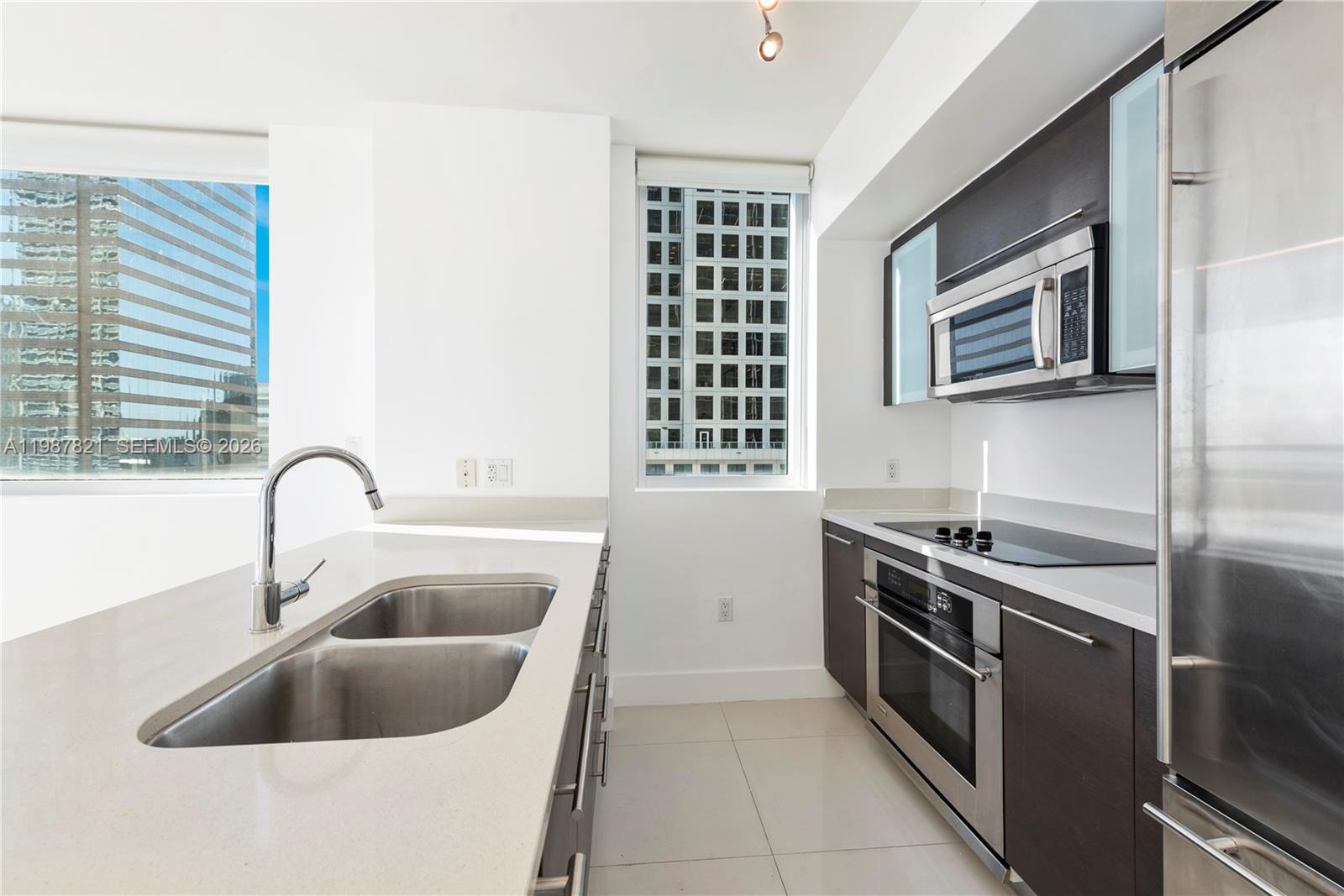 500 BRICKELL EAST CONDO - Residential