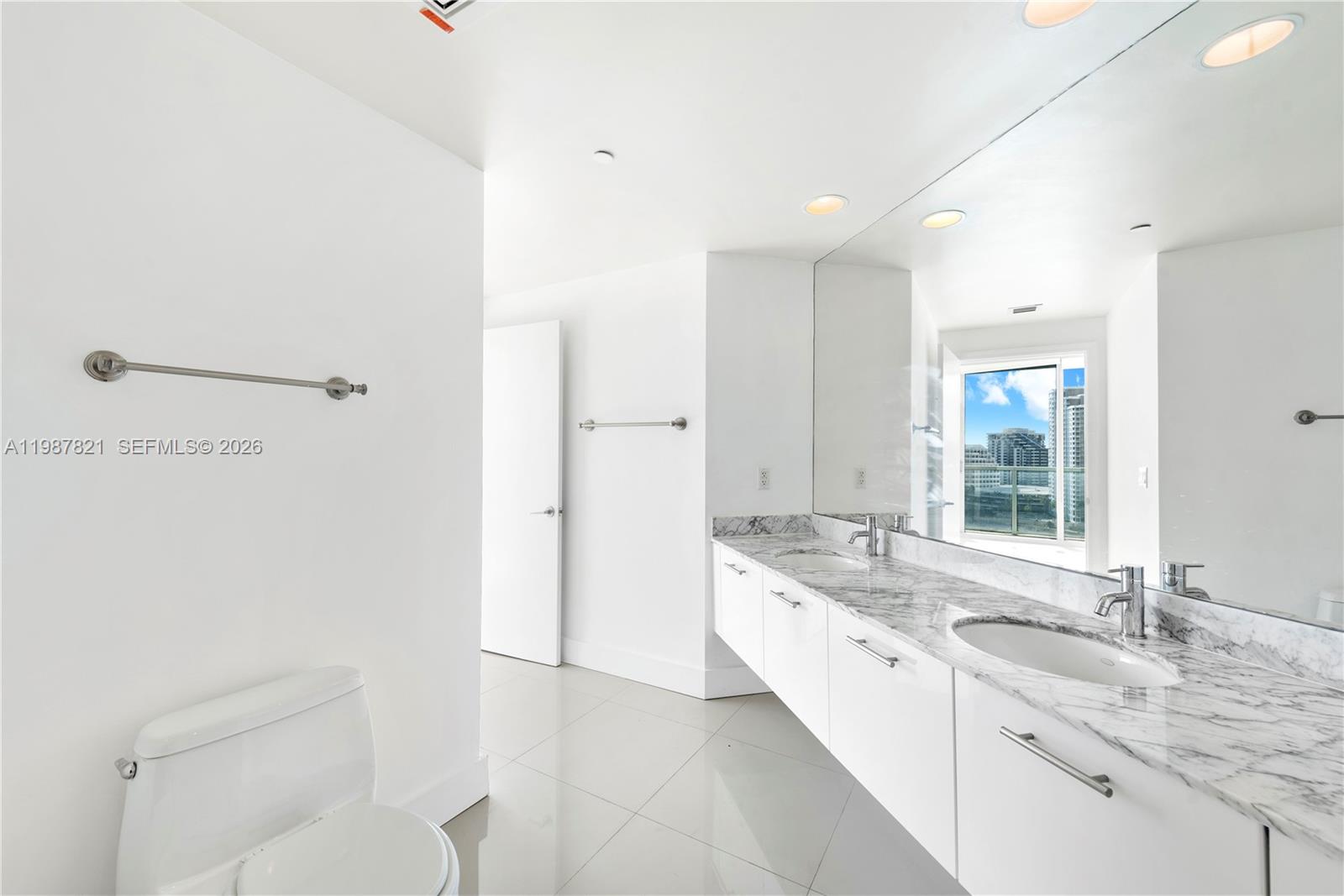 500 BRICKELL EAST CONDO - Residential