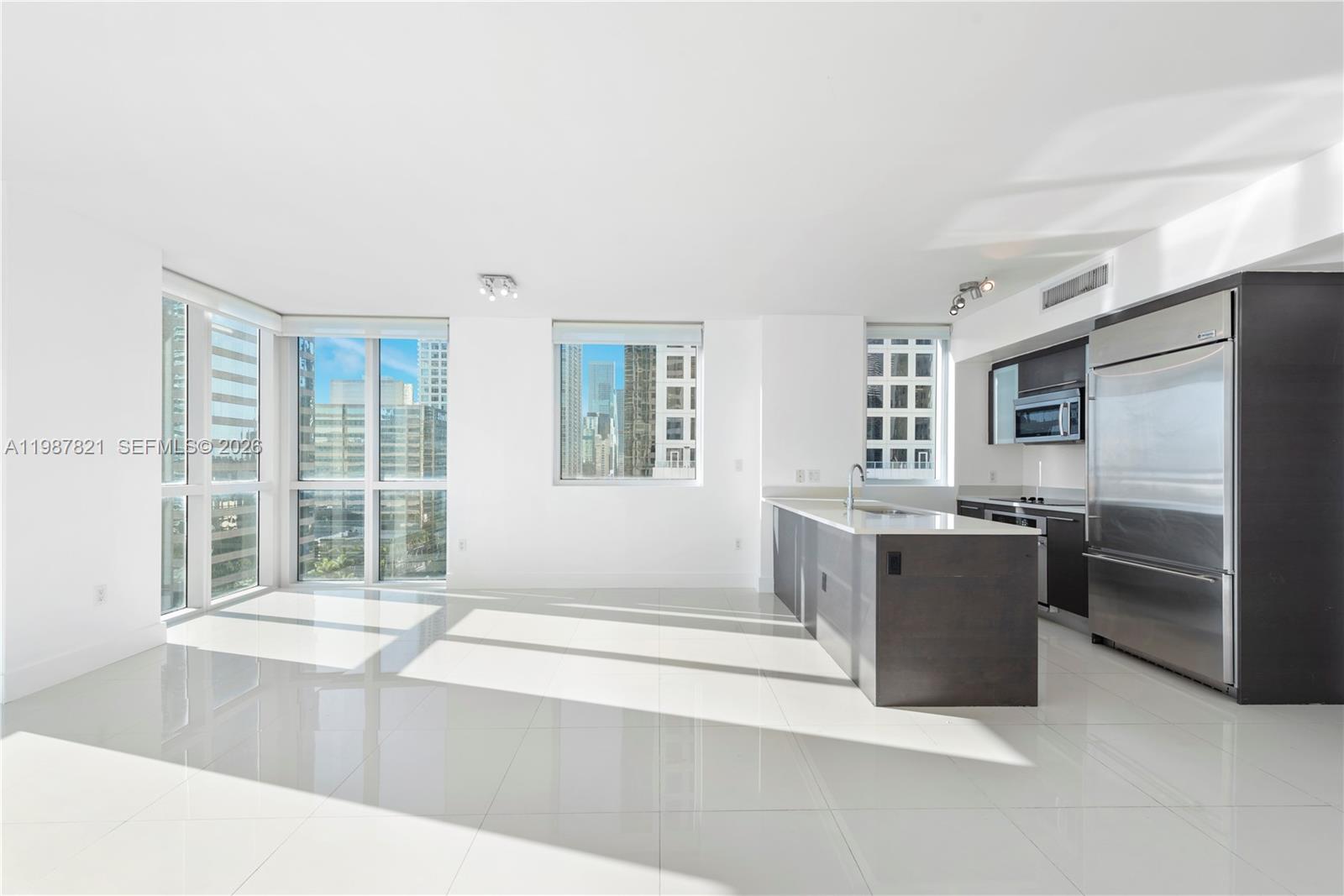 500 BRICKELL EAST CONDO - Residential