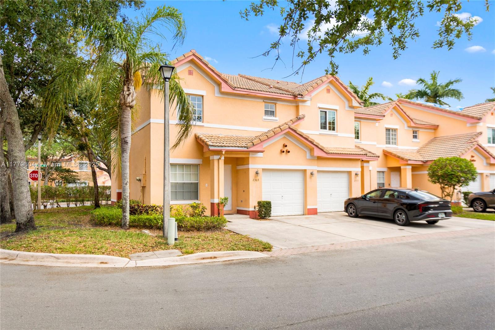 2303 Sw 87th Ter, Miramar, Broward County, Florida - 3 Bedrooms  
3 Bathrooms - 