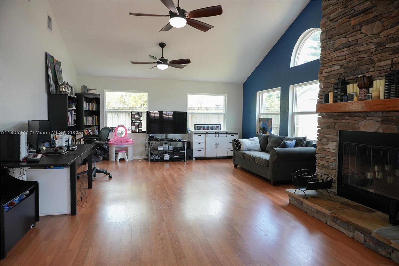 19663 Hampton Dr