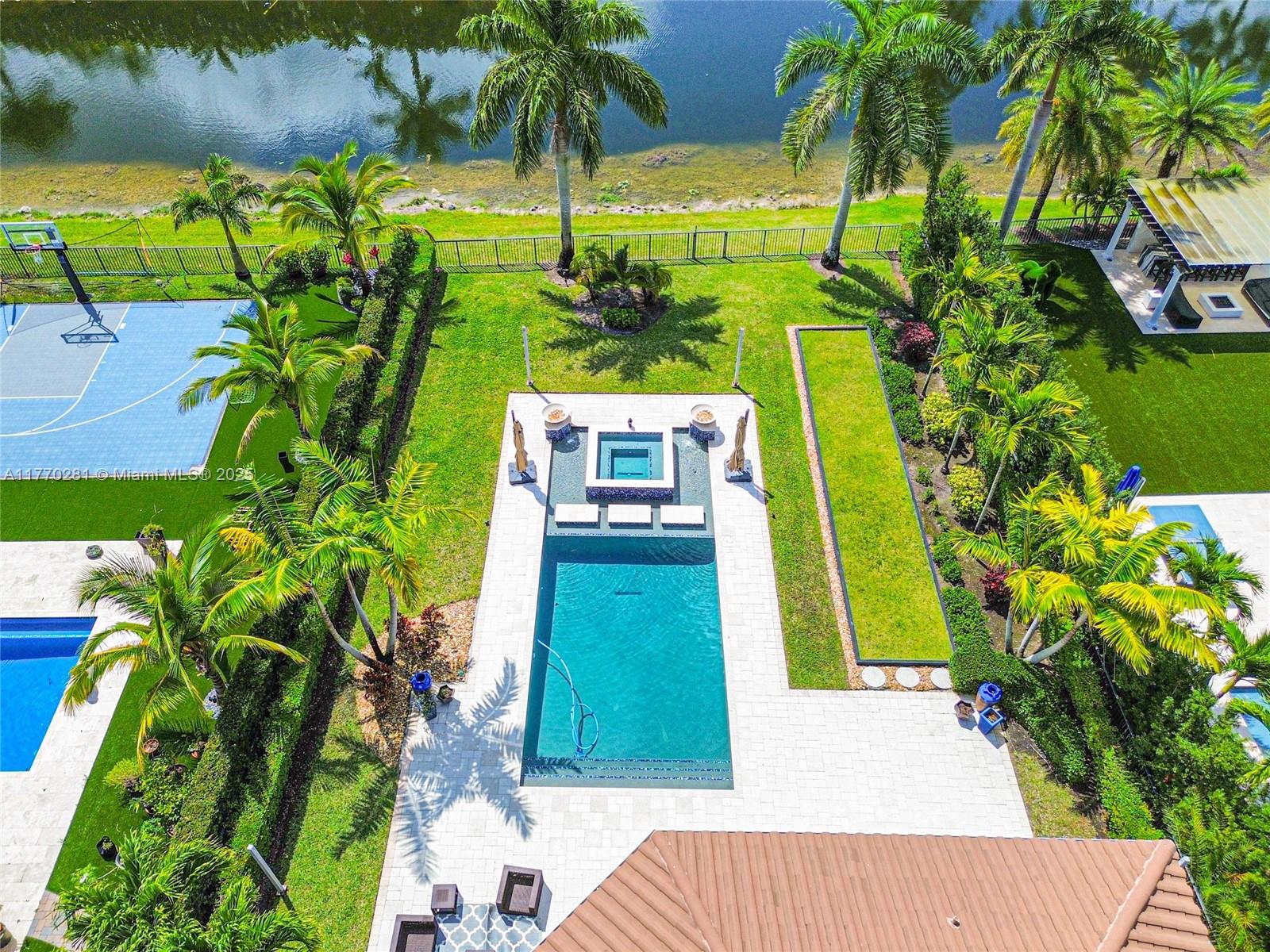 PARKLAND GOLF & COUNTRY C - Residential