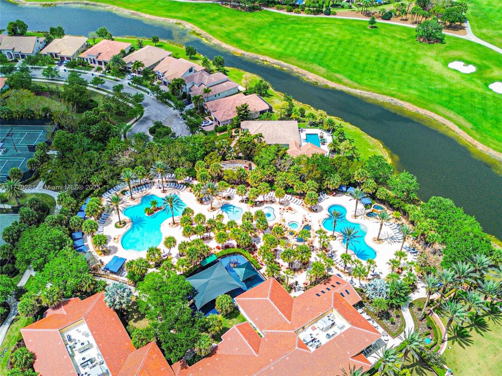 PARKLAND GOLF & COUNTRY C - Residential