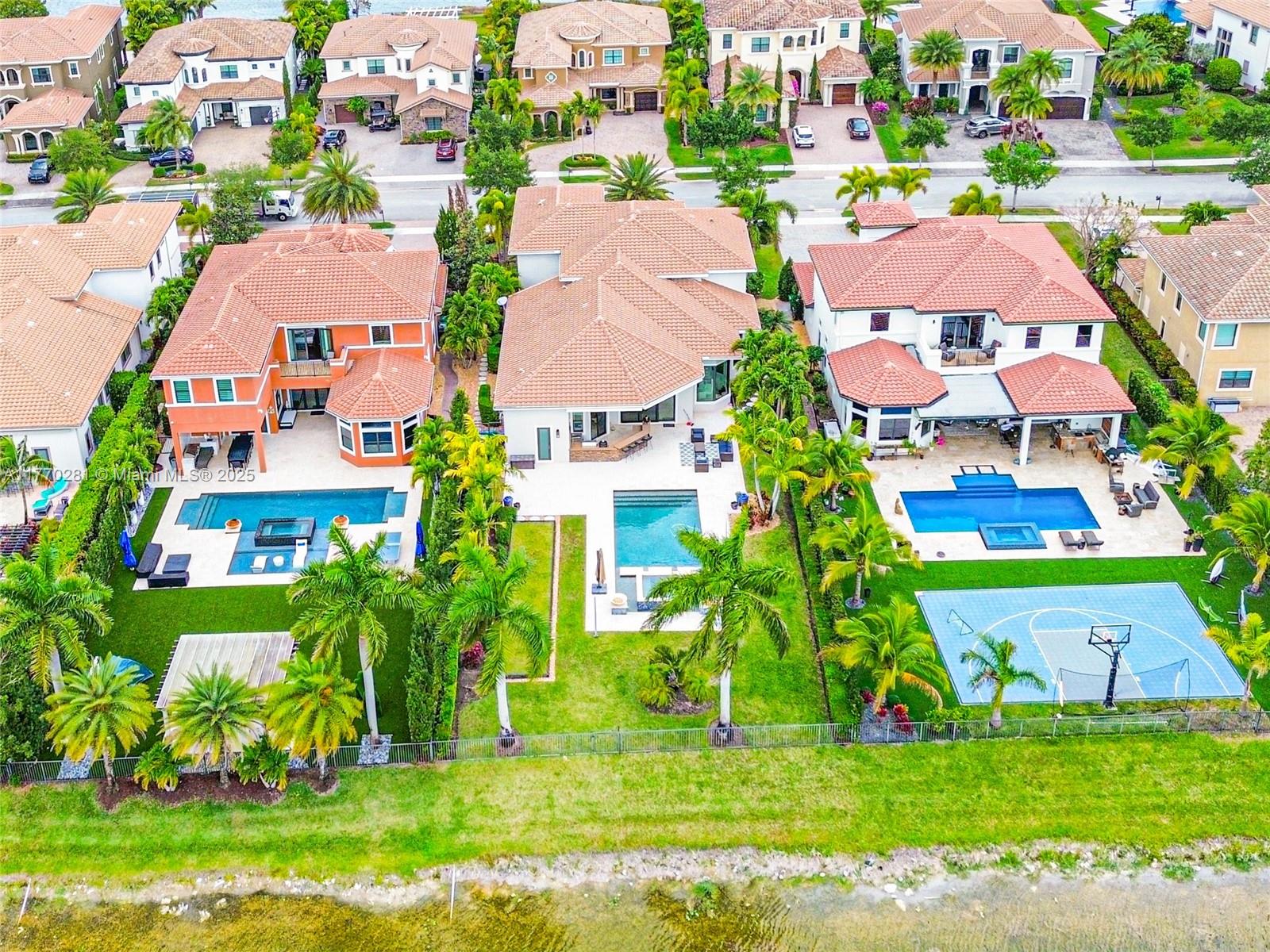 PARKLAND GOLF & COUNTRY C - Residential